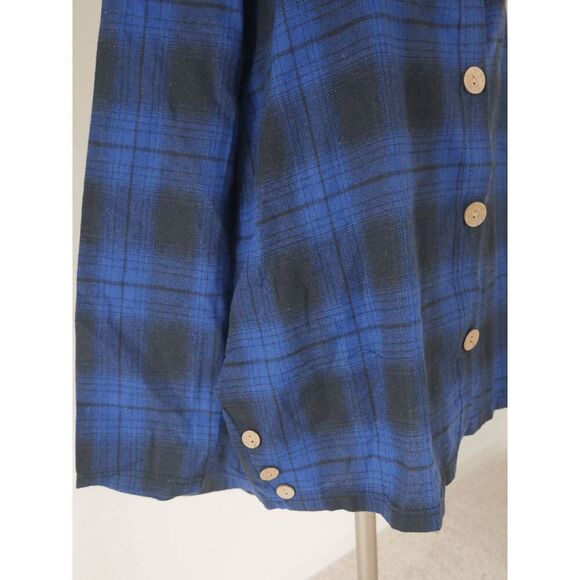 Plaid Knit Button-Accent Hooded button-down shirt M - Picture 4 of 9